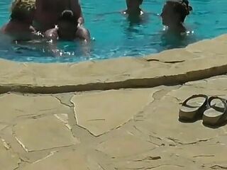 Mffff Orgy in the Pool